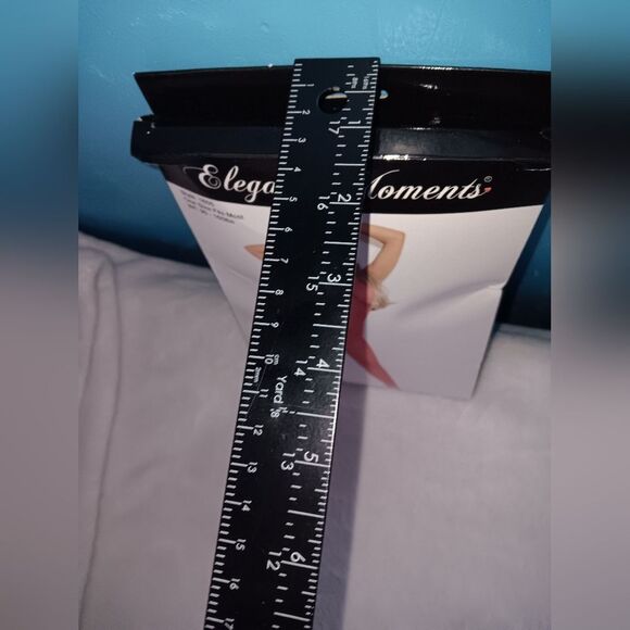 Elegant Moments Fishnet Bodystocking Red NWOT - Picture 3 of 5